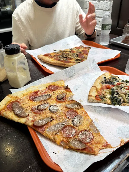 Koronet Pizza Picture 2