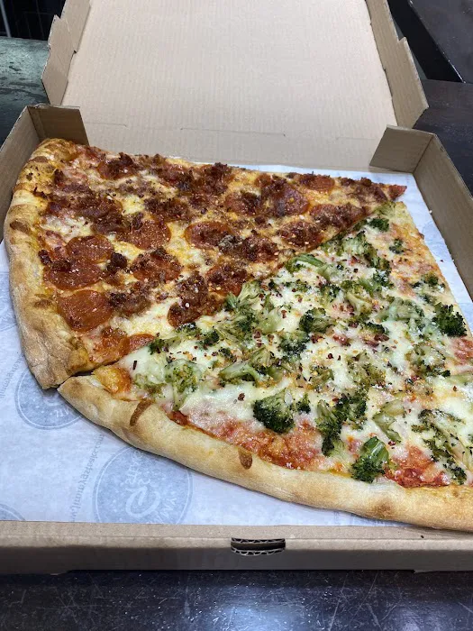 Koronet Pizza Picture 6