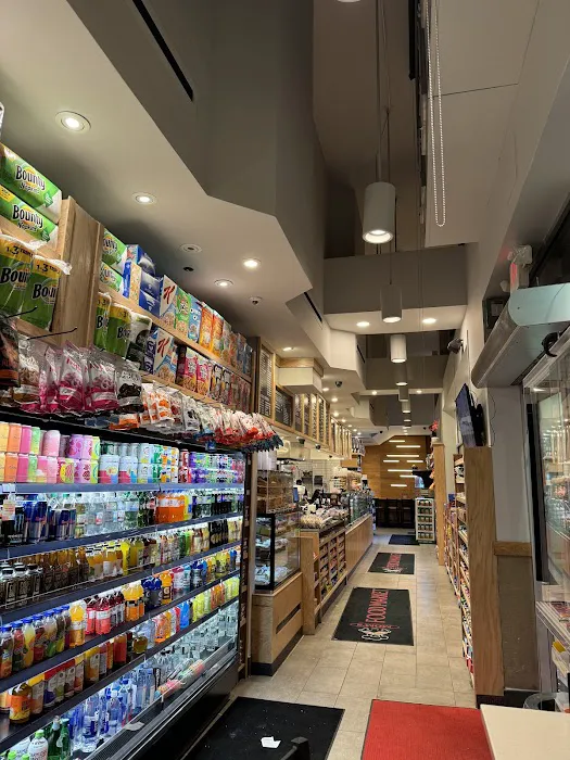 Mom's Food Market Picture 10