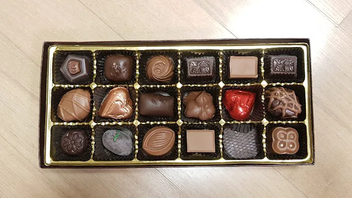 Mondel Chocolates Picture 6