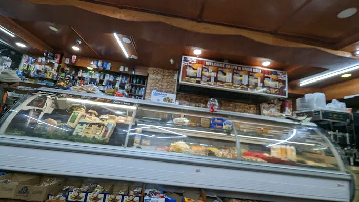 Ralph & Nash Deli Market Picture 7