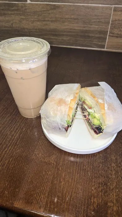 Aroma Coffee Shop Picture 9