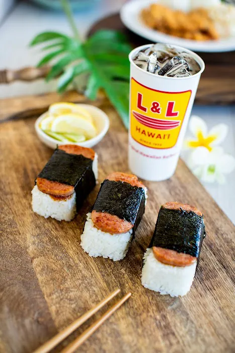 L&L Hawaiian Barbecue Picture 7