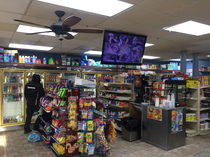 LuxuryDeli&Grill Picture 3