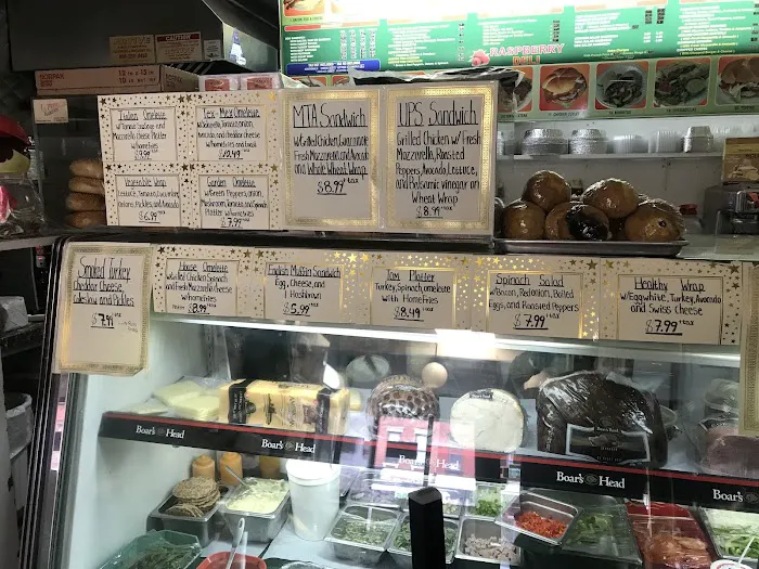 Raspberry Deli Grocery Picture 5