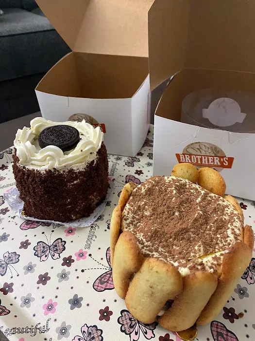 Brother’s Bakery Cafe Picture 1