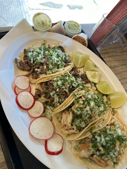 Sidewalk Tacos Picture 6