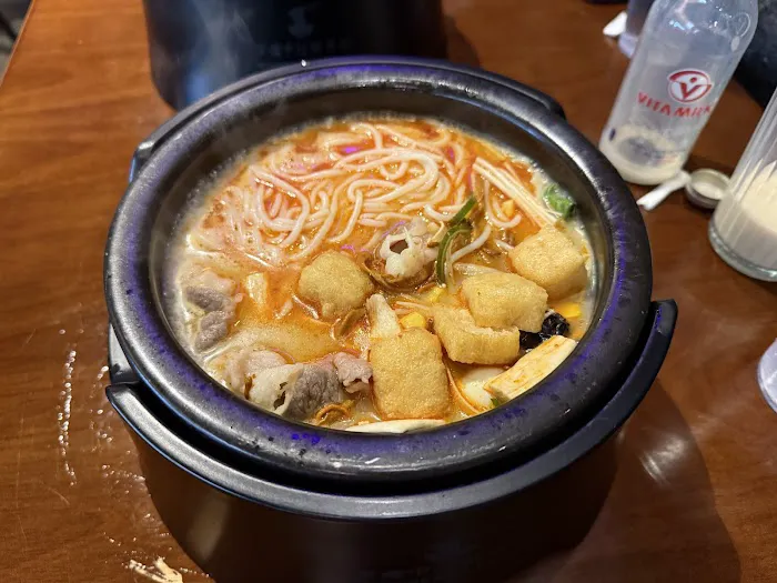 Master L Rice Noodle LIC Picture 3