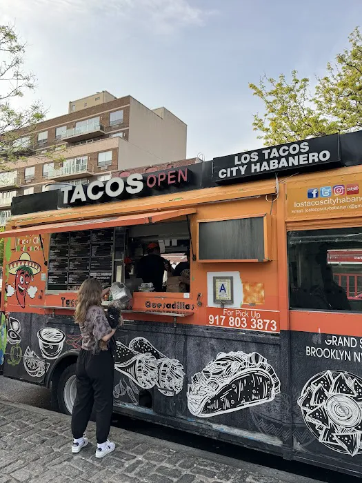 Los Tacos City Habanero Picture 5