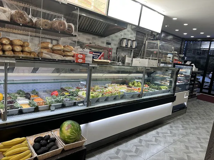 NYC Greens plaza deli Picture 2