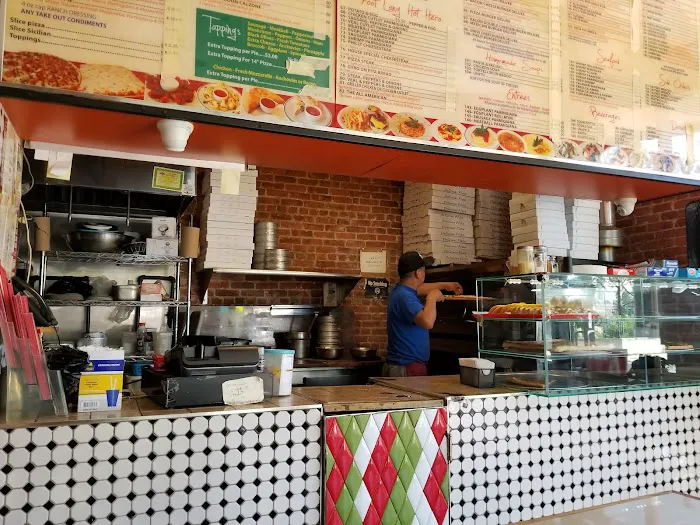 Neels Pizza & Pasta Picture 4