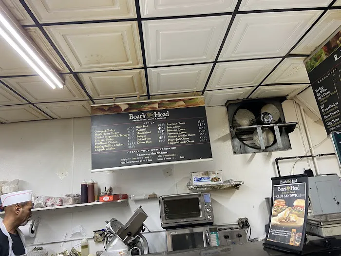 L.I.C. Deli & Grocery Picture 4
