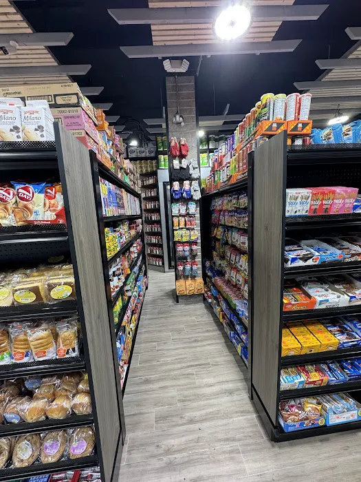 Golden Delicious Deli & Grocery Picture 8