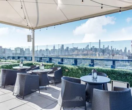 Vista Sky Lounge