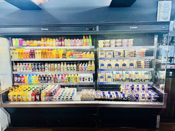 Hajis famous deli Picture 7