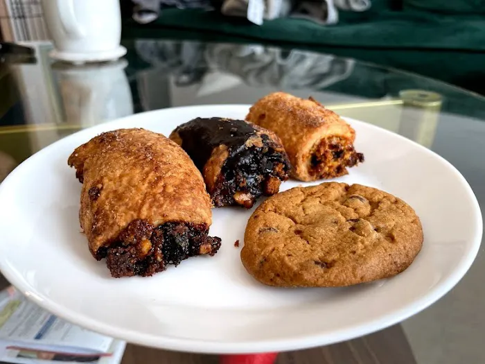 Lee Lee's Baked Goods Picture 8