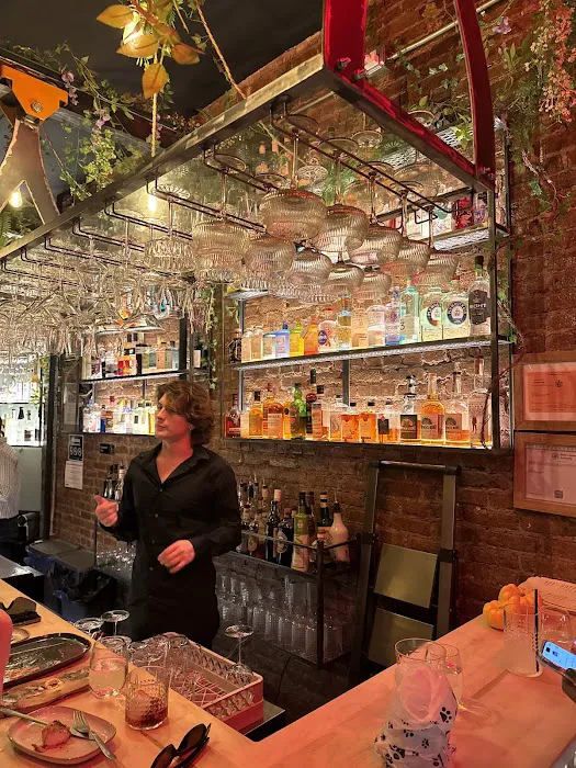 Gin Bar at Enoteca Harlem Picture 4