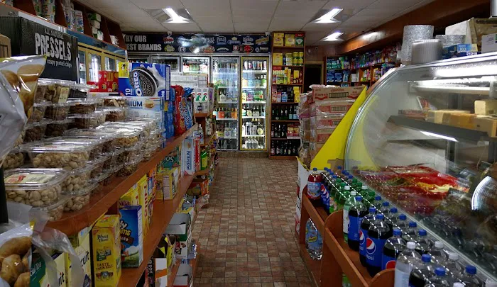 Manhattan Avenue Deli Picture 1