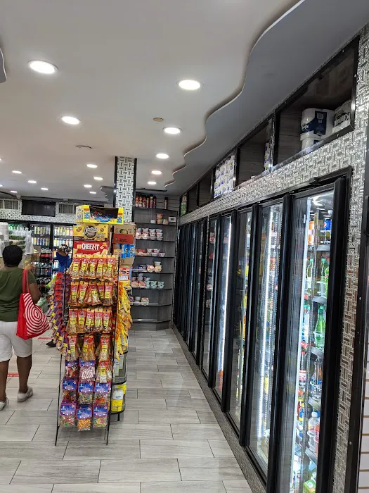 101 Lenox Gourmet Deli Corp. Picture 8