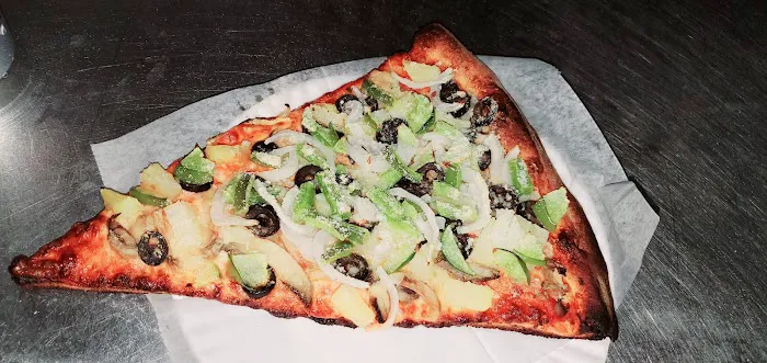 Sam’s Famous Pizzeria Picture 3