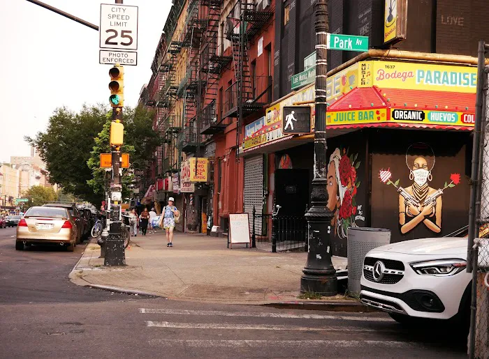 Bodega Paradise Picture 2