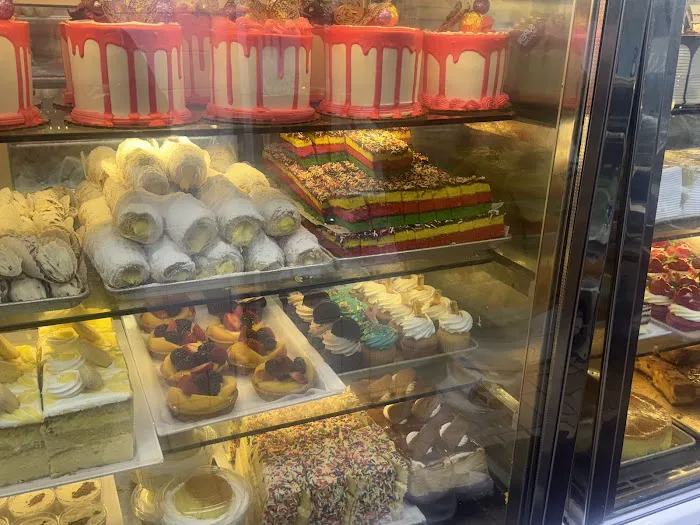 Capri Bakery Picture 9