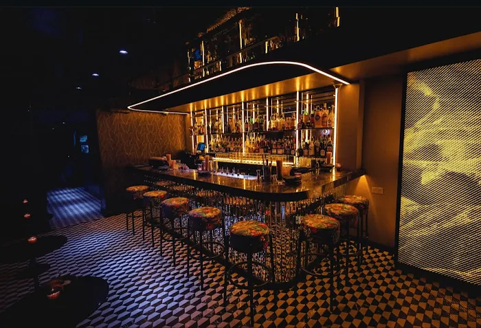 The Terrace Picture 9