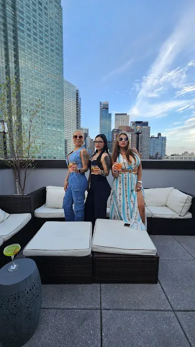 Sky bar Picture 3