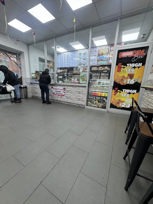 Burger & Gyro Picture 10