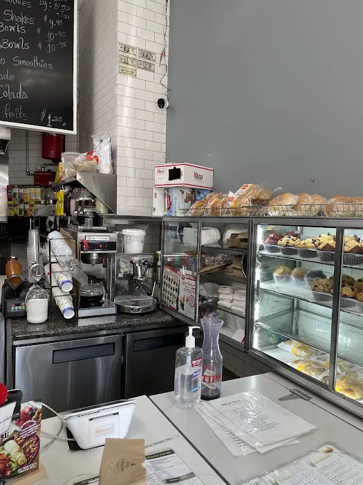 Alba's Juice Bar Picture 2