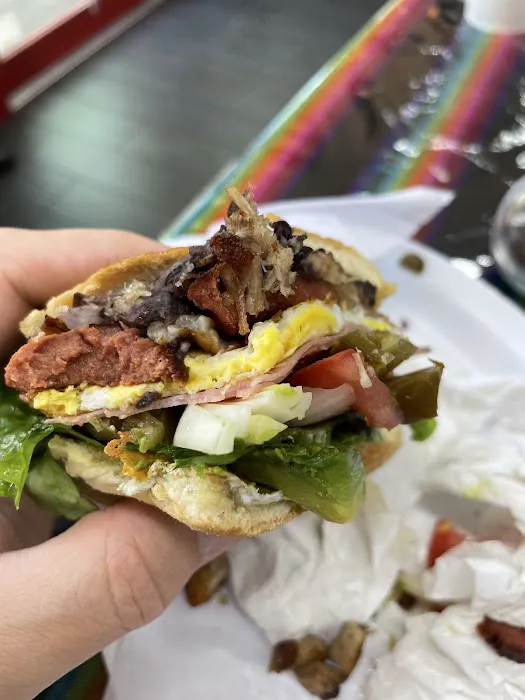 Eddie's Deli & Taqueria Picture 5