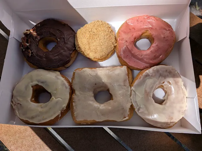 Gigi's Doughnuts Picture 9