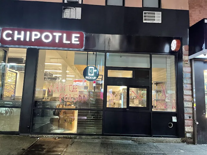 Chipotle Mexican Grill Picture 10