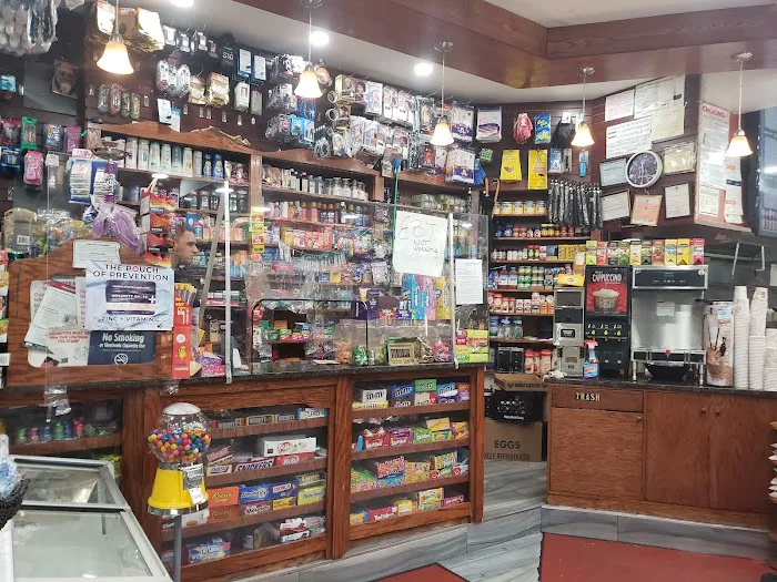 Prince Deli & Grocery Picture 4