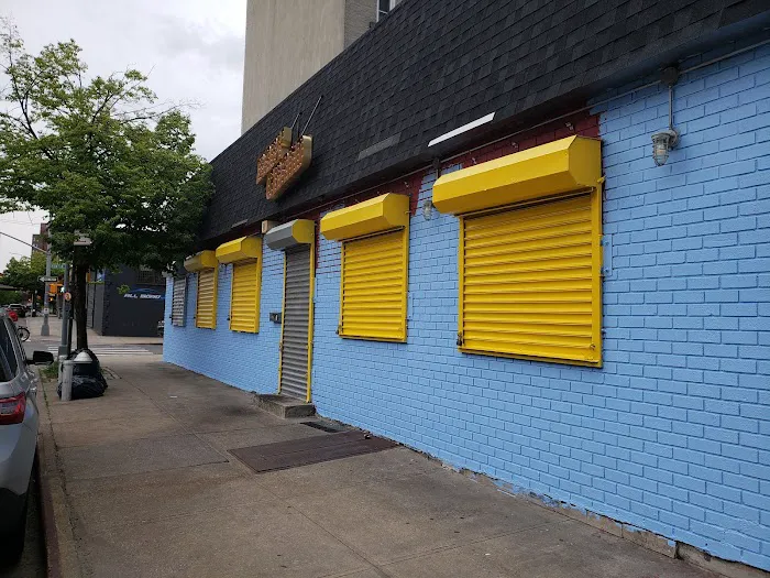 PEEPS KITCHEN at Scrappleland Picture 2