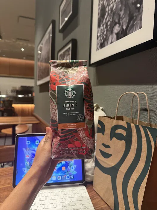 Starbucks Picture 10