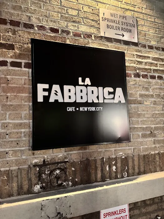 LA FABBRICA CAFE Picture 5