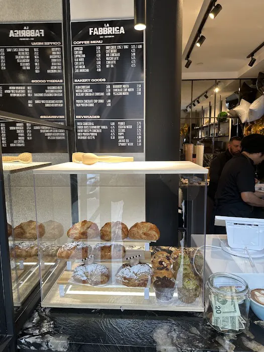 LA FABBRICA CAFE Picture 1