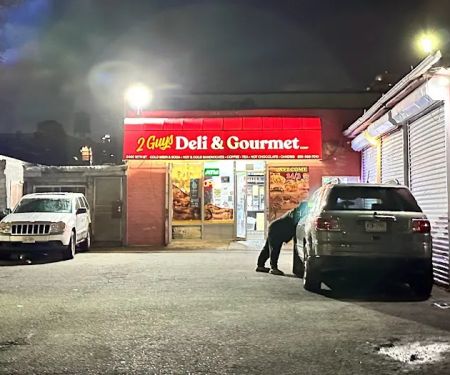 2 Guys Deli & Gourmet