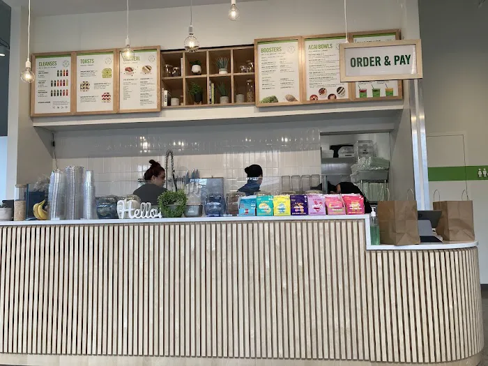 Pure Green - Juice Bar Greenpoint Picture 10