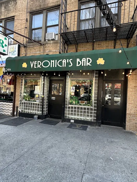Veronica's Bar Picture 8
