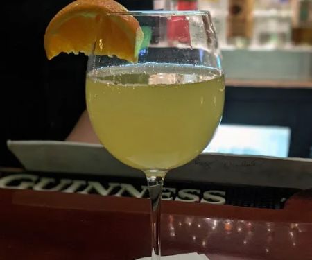 Veronica's Bar