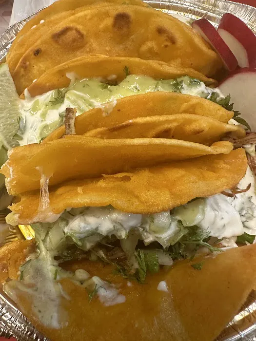 Tacos Pepes Truck Picture 4