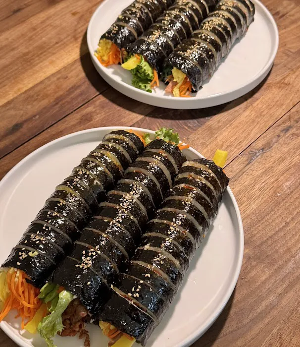 Roll Over Kimbap Picture 9
