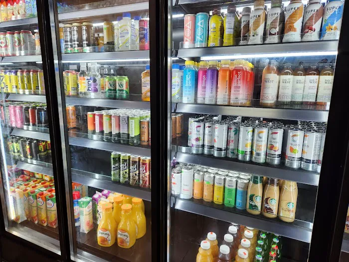 Olive Tree Deli & Grill Mini Mart Picture 3