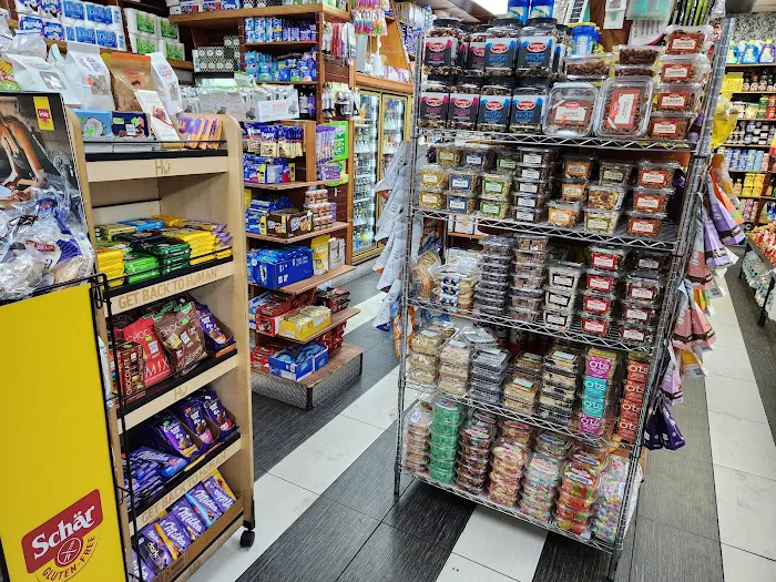 Bahamas Deli & Grill Mini Market Picture 5