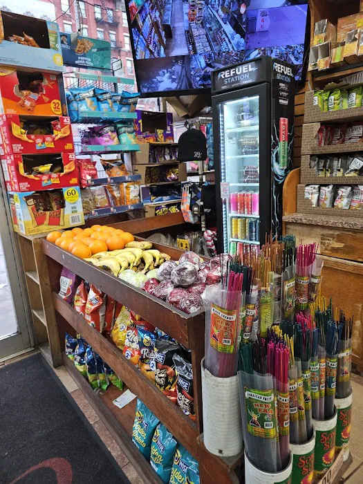 Ali Deli Grocery Picture 2