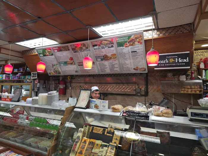 Ali Deli Grocery Picture 1