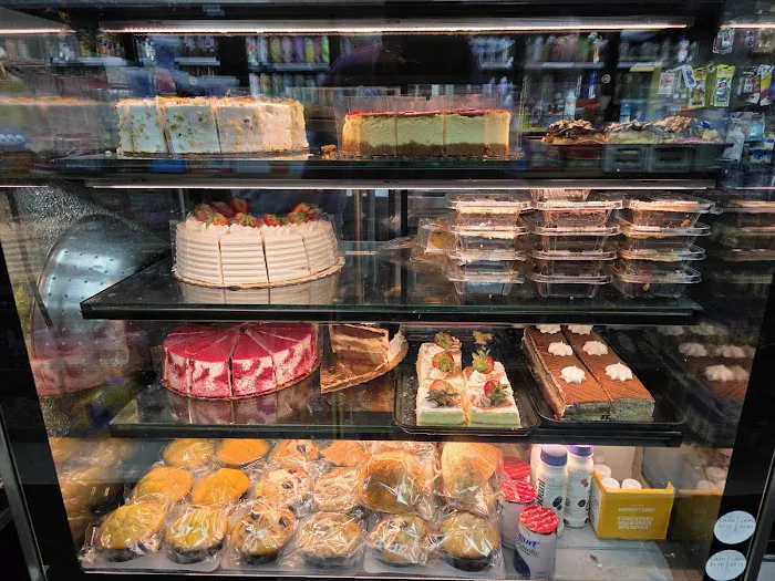 St Nicholas Deli Picture 9