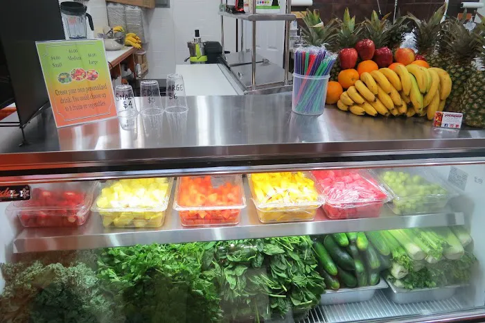 Carnaval Smoothie and Juice Bar Picture 8